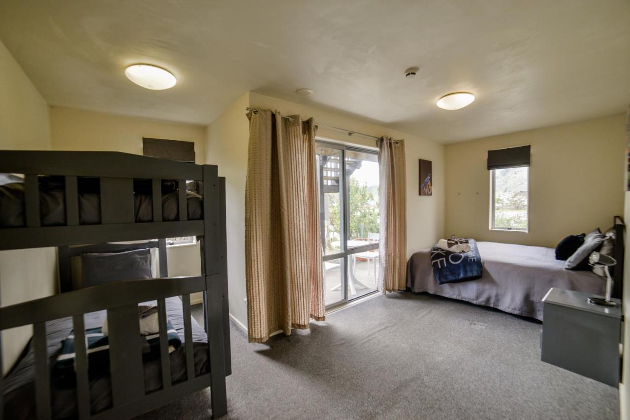 Tombstone Motel, & Backpackers