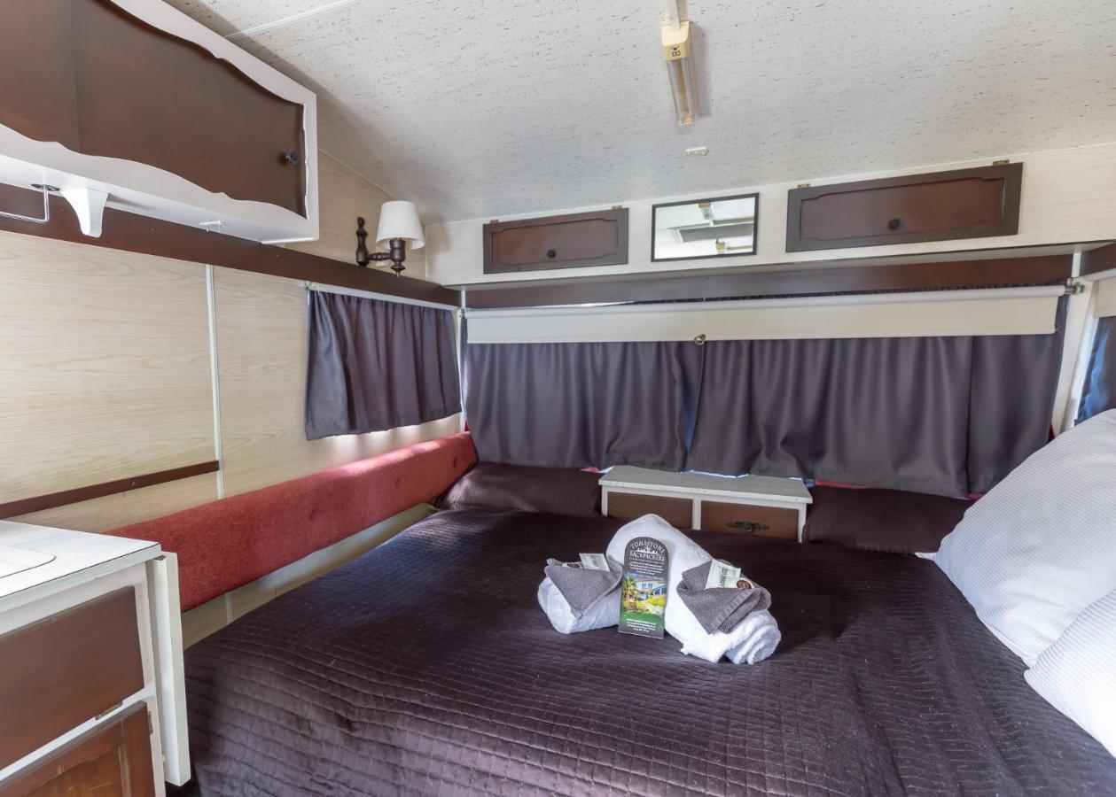Tombstone Motel, & Backpackers